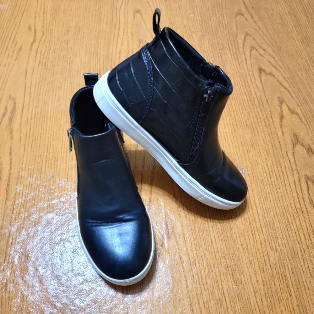 Steve Madden girls zip up ankle boots